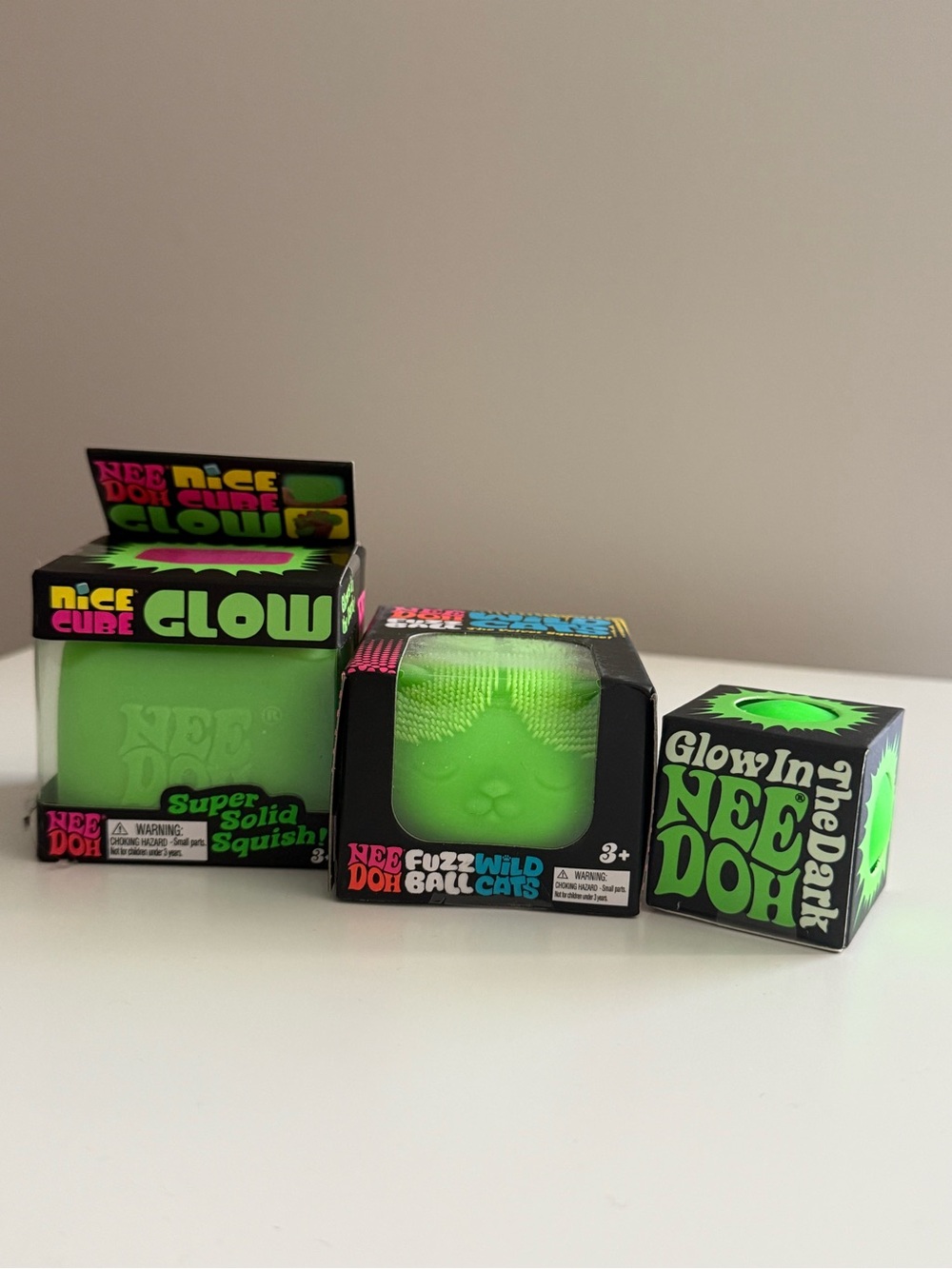 Nwt πNeeDoh Lot 3 Green Glow Nice Cube Fuzz Ball Glow in the Dark Authentic